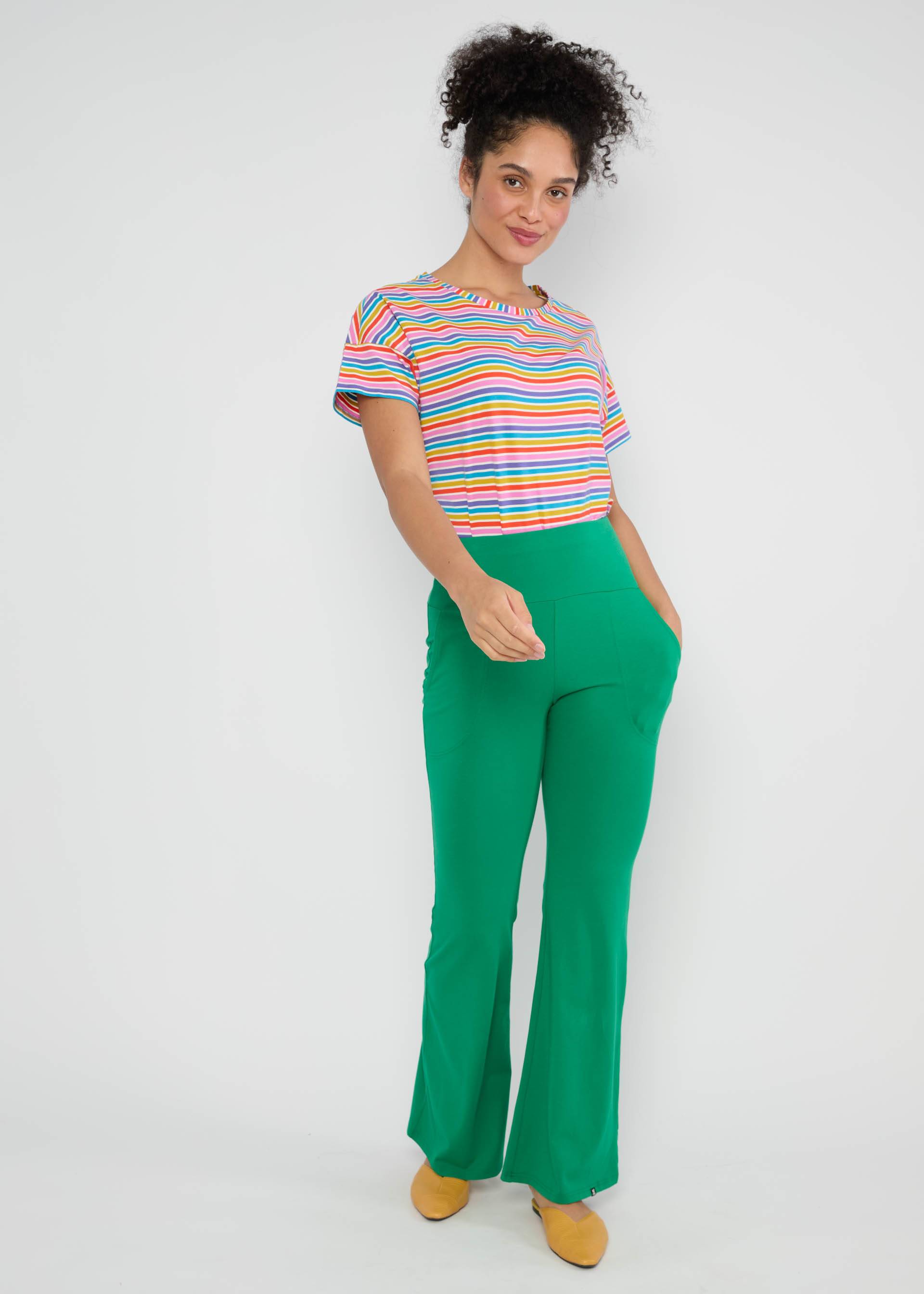 Sommerhose Logo Easy Flared, little mantis green, Hosen, Grün