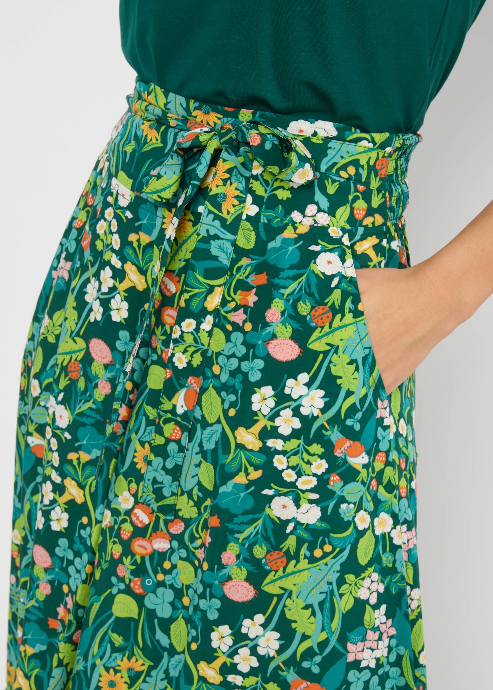 Summer Pants Flotte Culottes, barefoot on grass, Trousers, Green