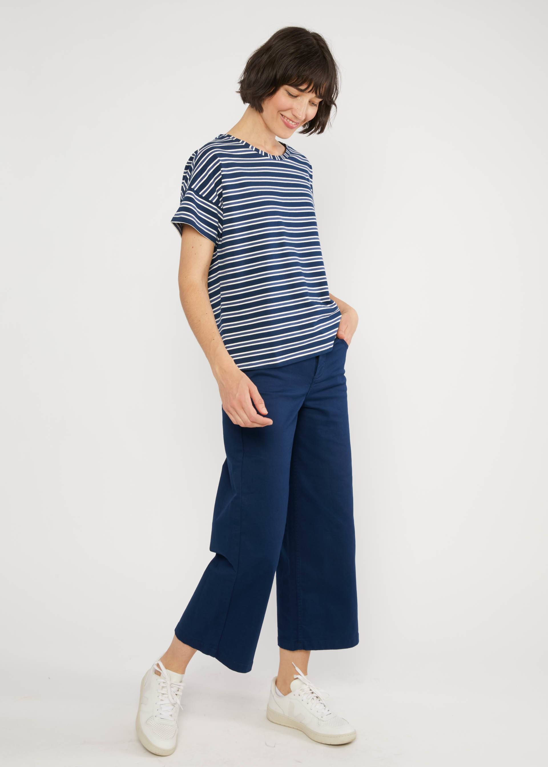 T-Shirt The Generous One, caravan stripes blue, Shirts, Blau